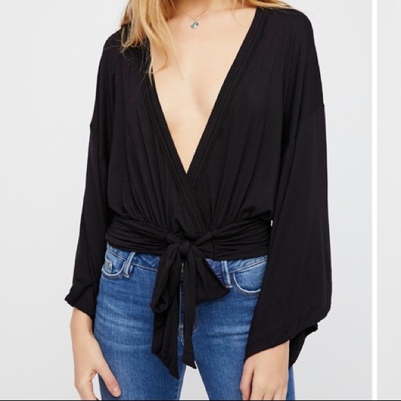 THATS A WRAP FREE PEOPLE TOP - Picture 6 of 6